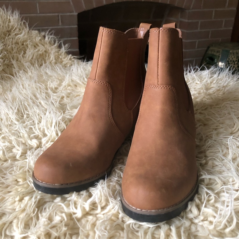 Universal Thread Wedge Ankle Boot - image 7